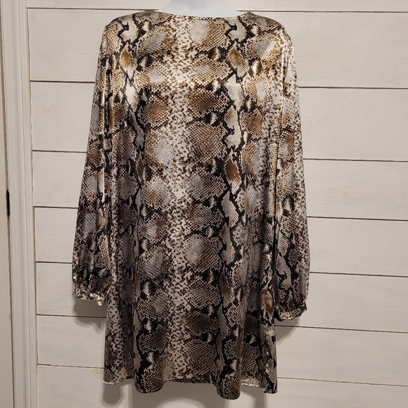 Chicos snake print long sleeved shirt size 2 - Picture 2 of 8